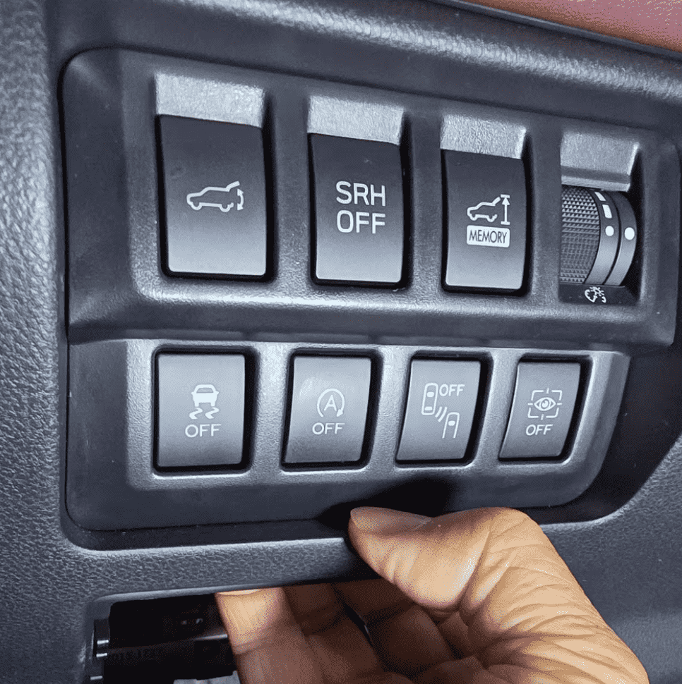 Xevaban.com ở 214 Giải Phóng là đơn vị chuyên cung cấp phụ kiện oto, đồ chơi oto, đồ chơi subaru forester, phụ kiện subaru forester, xevaban, 214 giải phóng, công tắc tắt máy tạm thời forester, công tắc khởi động-dừng forester.